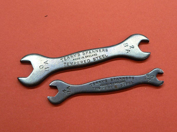 K&Auml;YTETTY kiintoavaimet Terry's Spanner (2kpl)