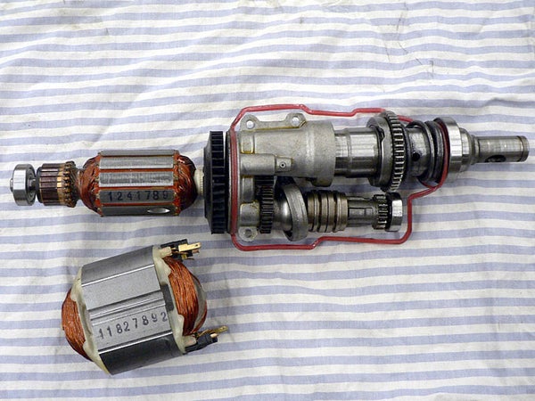 Bosch PBH 2000 SRE ankkuri, kentt&auml; ja iskukoneisto (K&Auml;YTETTY)