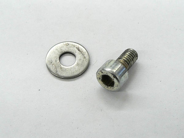 AEG 4931-616781 ruuvi (K&Auml;YTETTY)