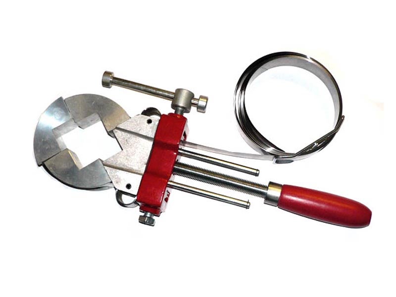 Piukka-vannepuristin